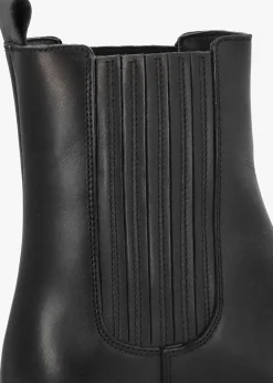 Alpie Black Leather Crepe Sole Chelsea Boots