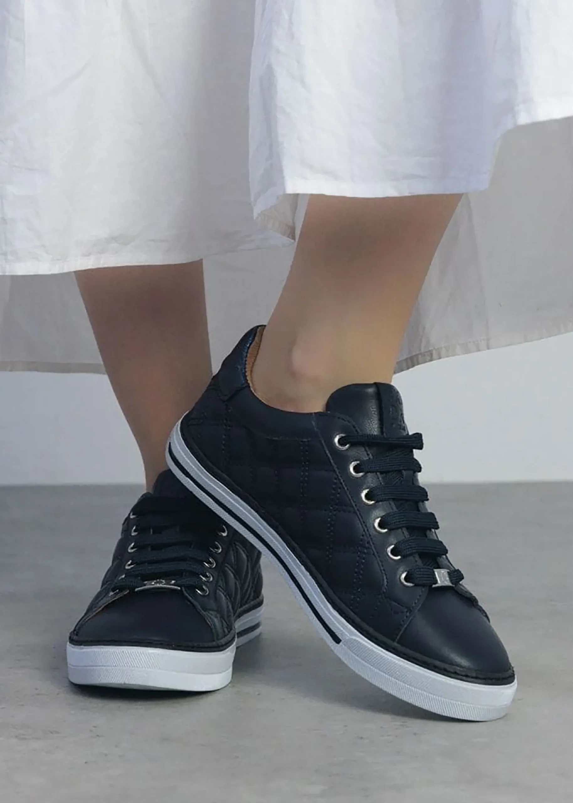 Arzon Diamond Quilted Navy Leather Trainers