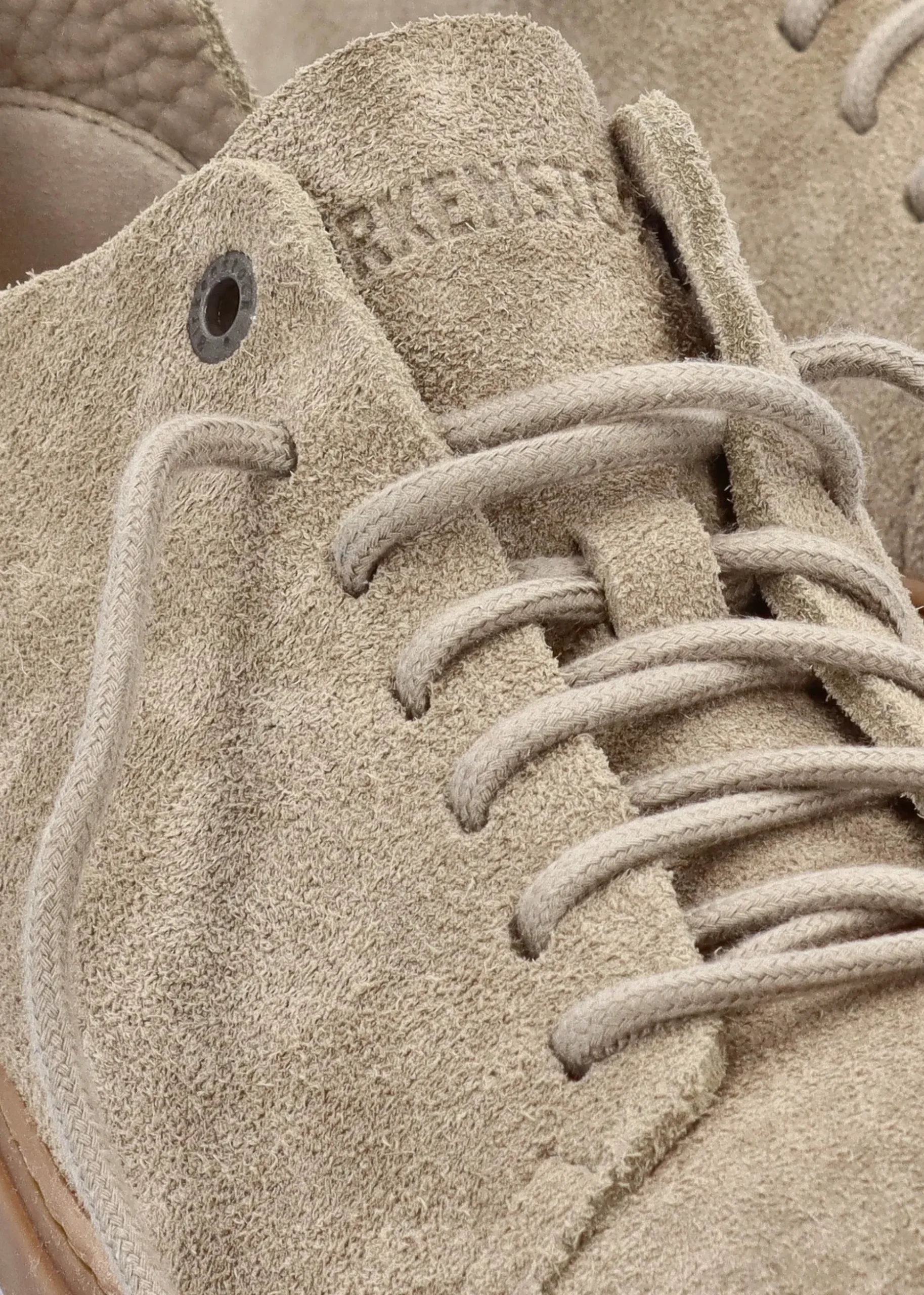 Bend Low Gray Taupe Suede Trainers