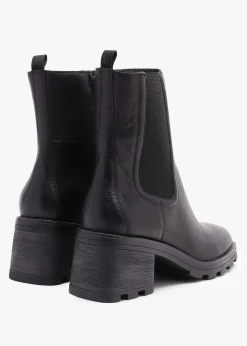 Black Leather Block Heel Chelsea Boots
