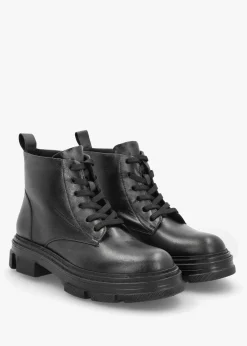 Bule Black Leather Low Ankle Boots