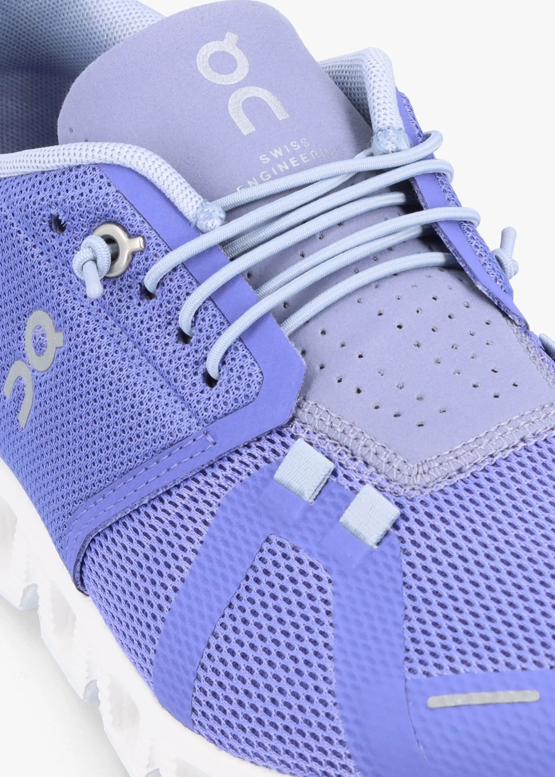 Cloud 5 Blueberry Feather Trainers