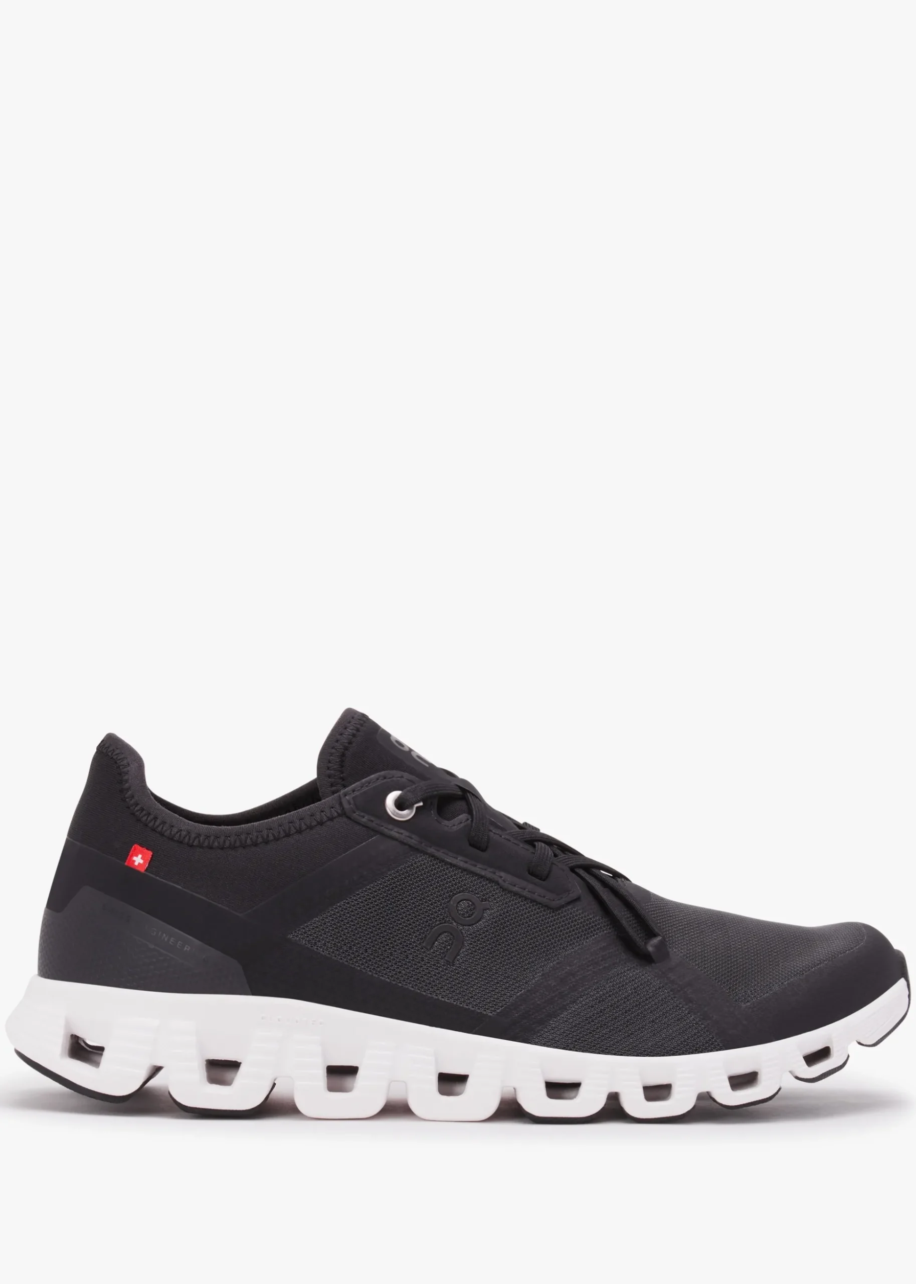 Cloud X 3 AD Black & White Trainers