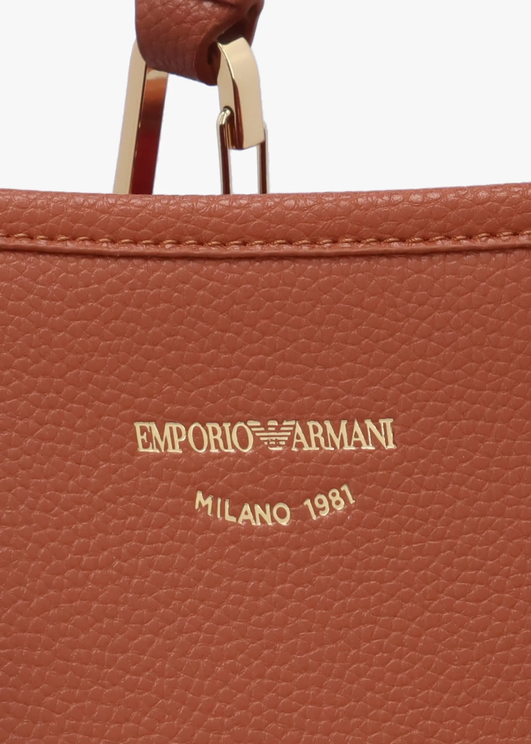 Cuoio Rosso Pebbled Shopper With Pouch