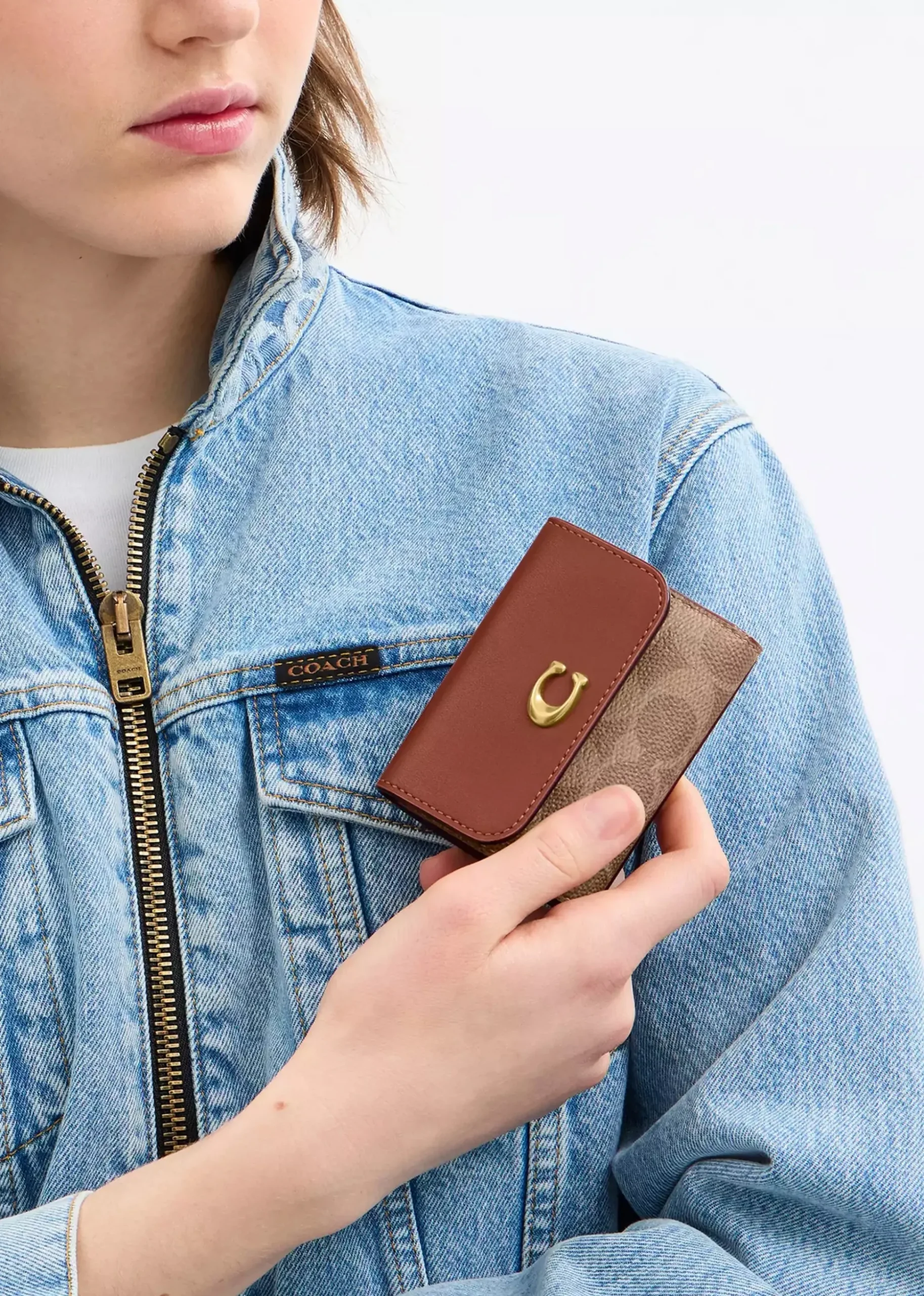 Essential Signature Coated Canvas Tan Caramel Card Holder Wallet