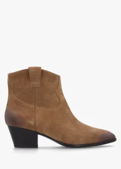 Fame II Land Suede Western Ankle Boots