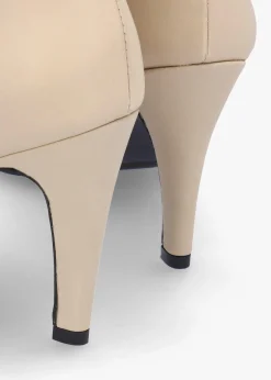 Gardenia 80's Cream Leather Elasticated Back Heeled Calf Boots