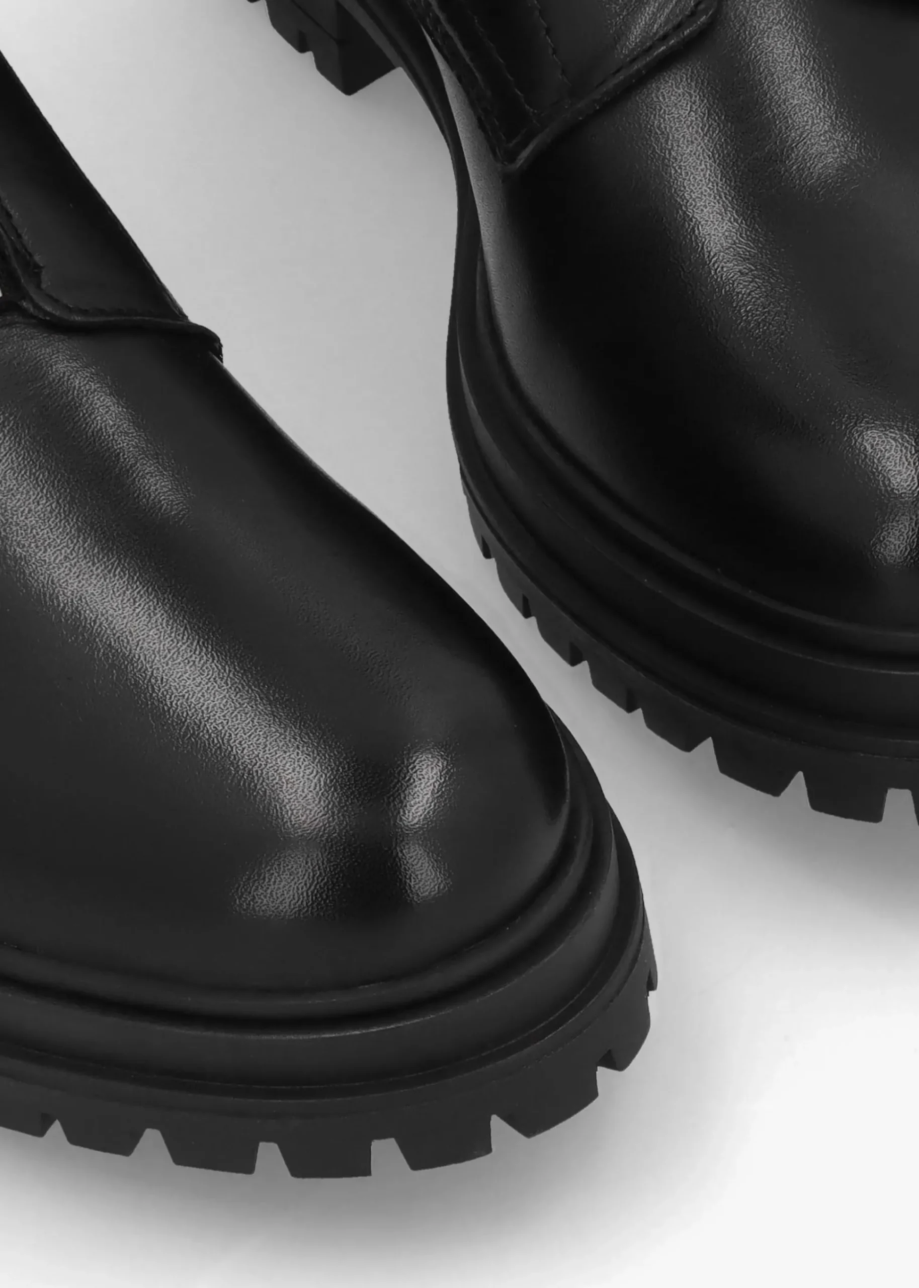 Izippe Black Leather Front Zip Ankle Boots