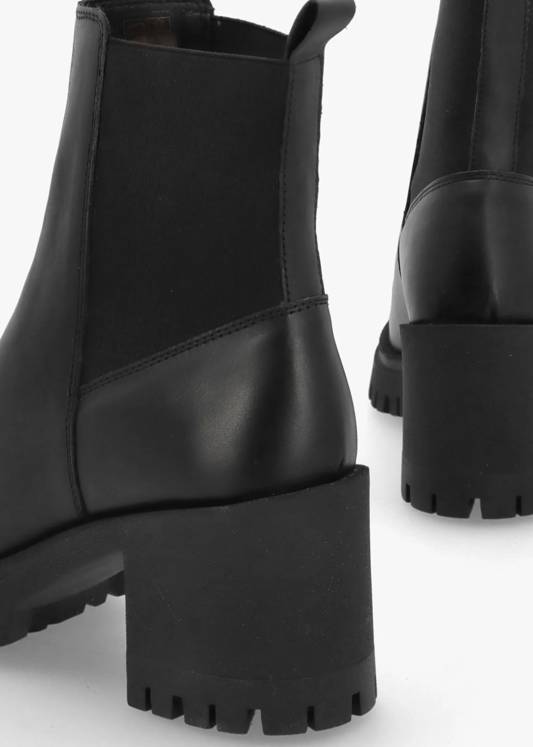 Luxor Black Leather Block Heel Chelsea Boots