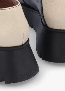 Medianoche Cream & Black Leather Loafers