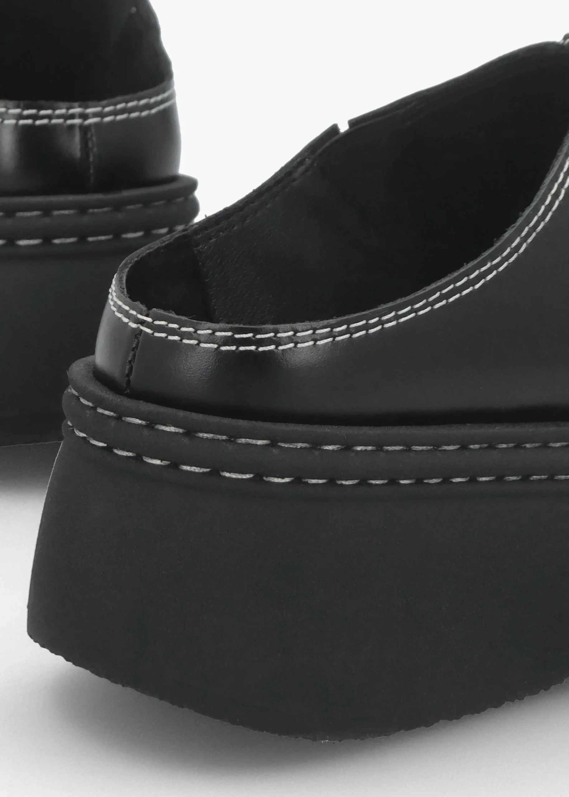 Mego Black Leather Closed Toe Mules