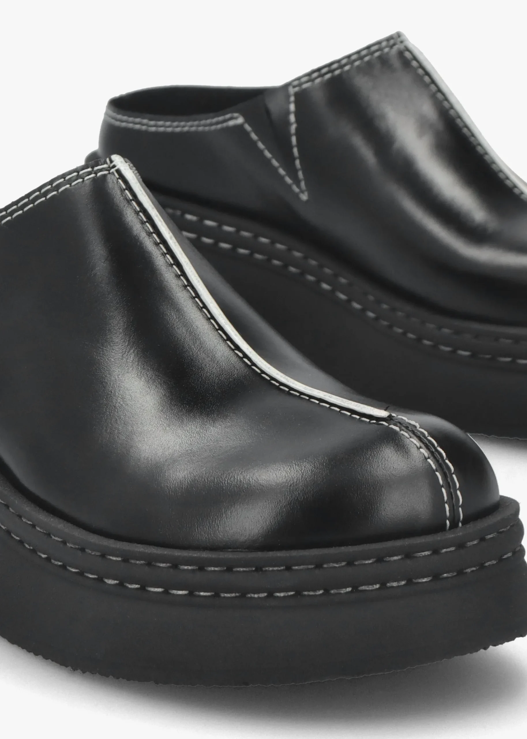 Mego Black Leather Closed Toe Mules
