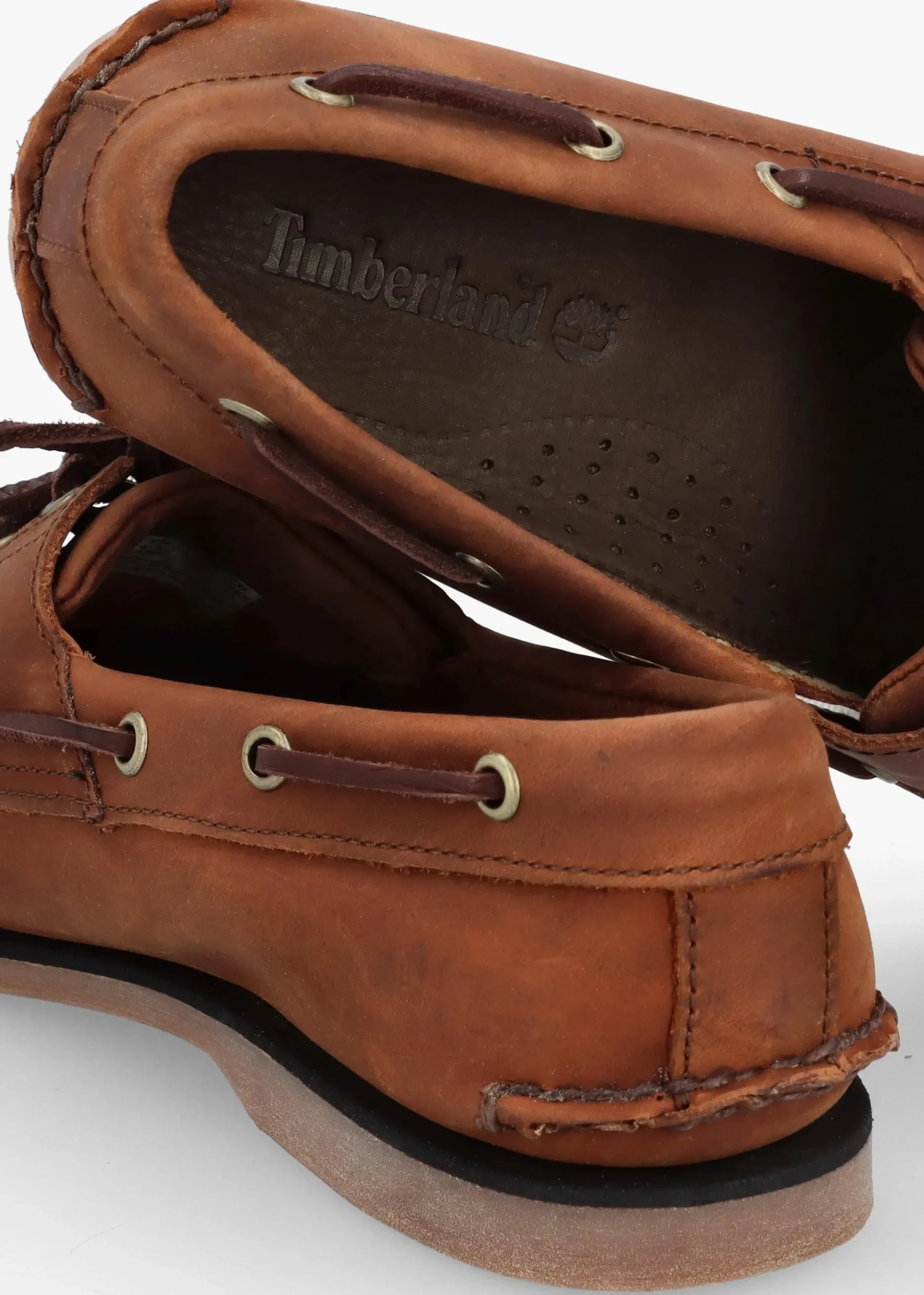 Men’s Classic Lace Up Medium Brown Nubuck Leather Boat Shoes