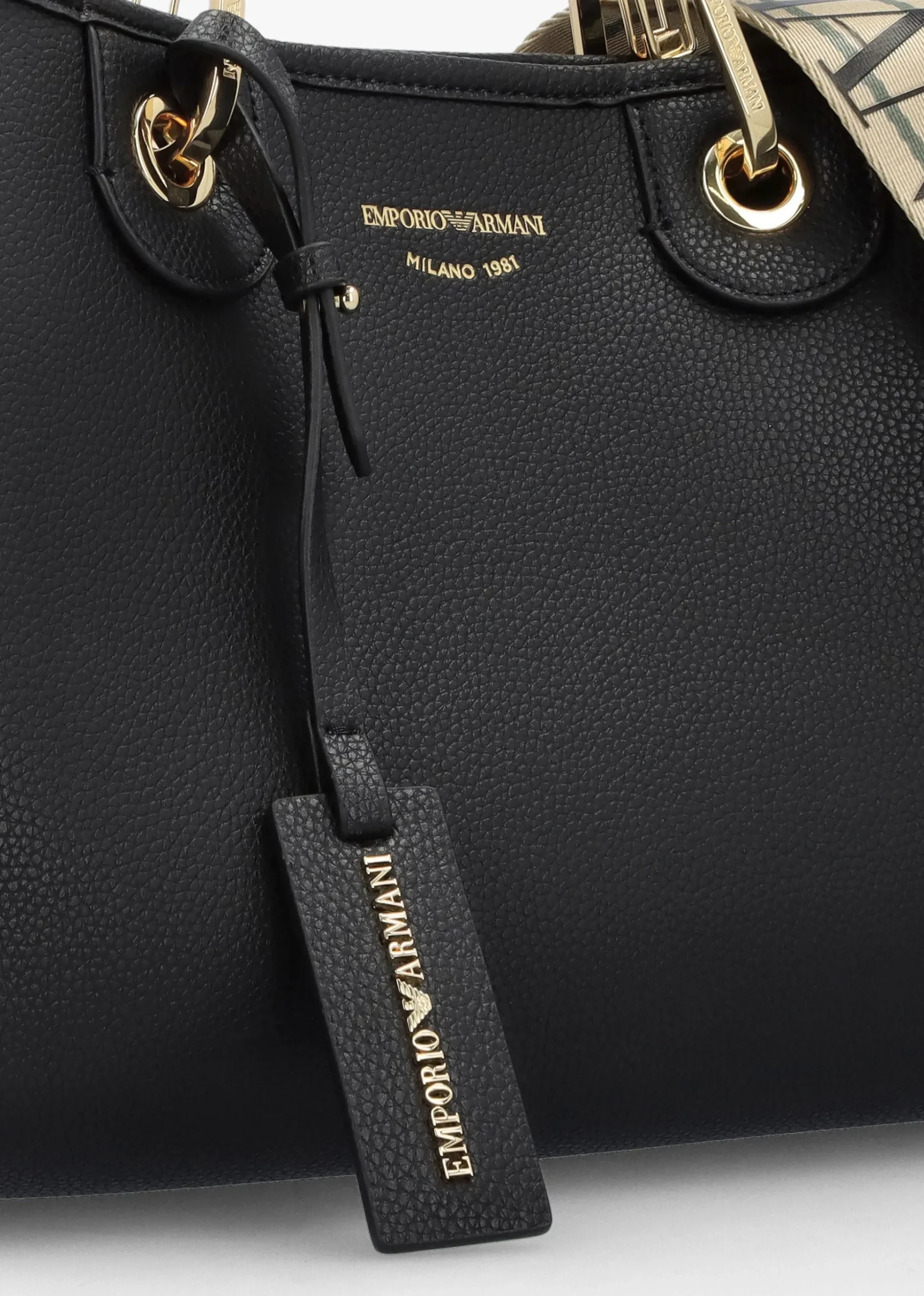 Myea Black Shopper Bag With Pouch