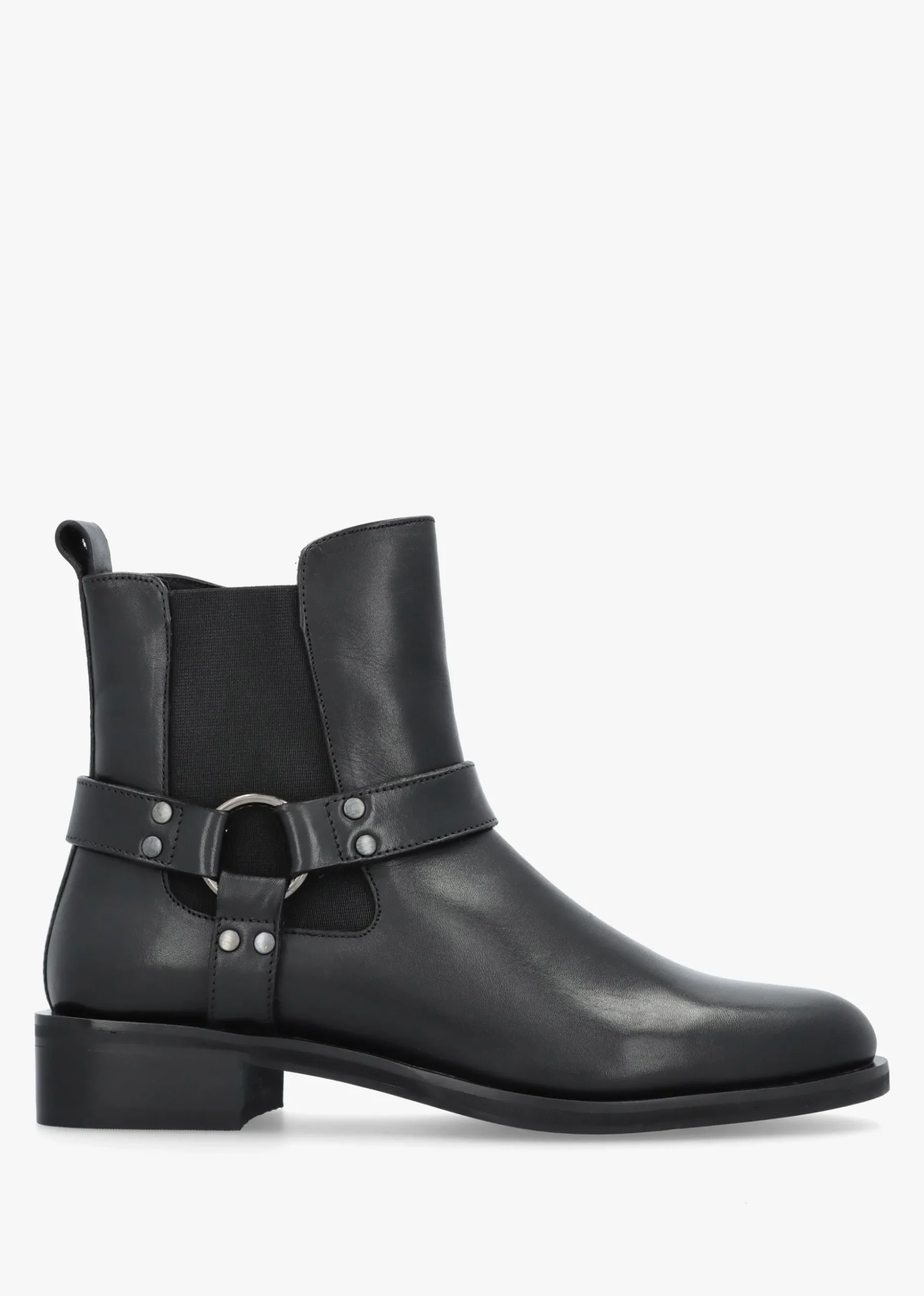 Palanne Black Leather Chelsea Boots