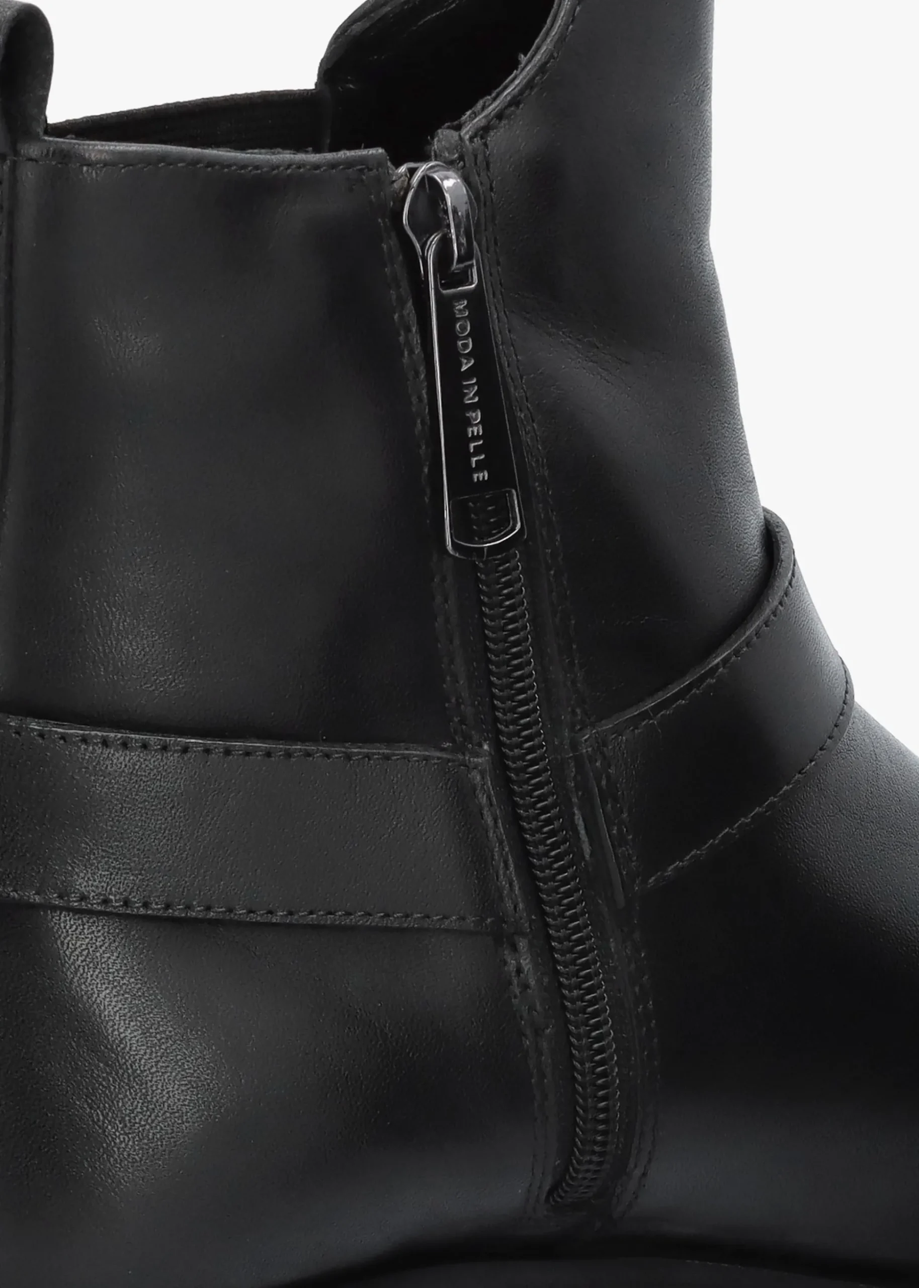 Palanne Black Leather Chelsea Boots