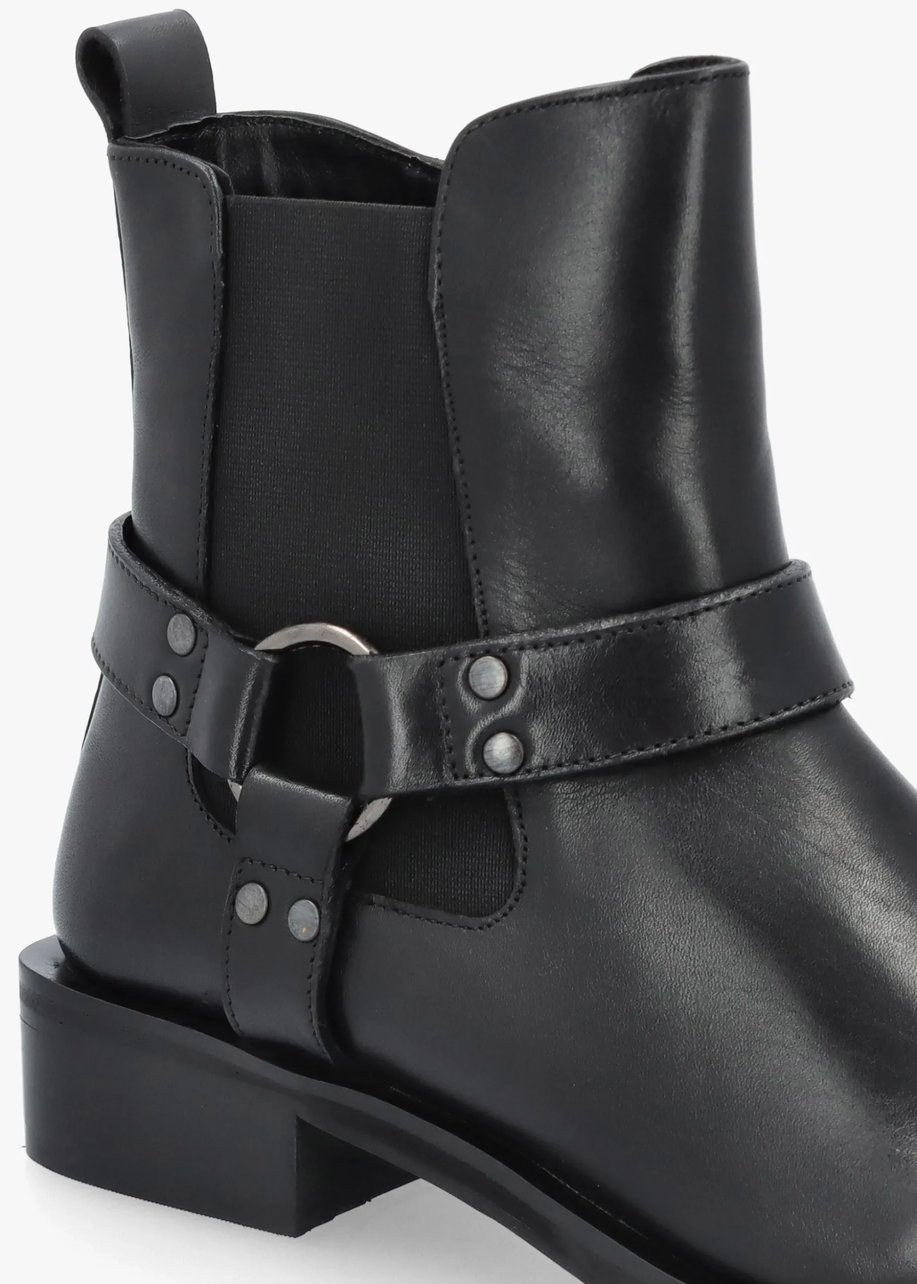 Palanne Black Leather Chelsea Boots