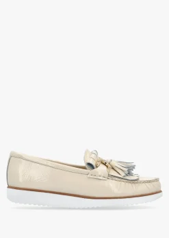 Passy Cream Patent Leather Tassel Loafers
