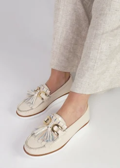 Passy Cream Patent Leather Tassel Loafers