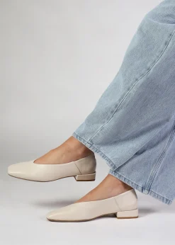 Saria Cream Leather Square Toe Ballet Pumps