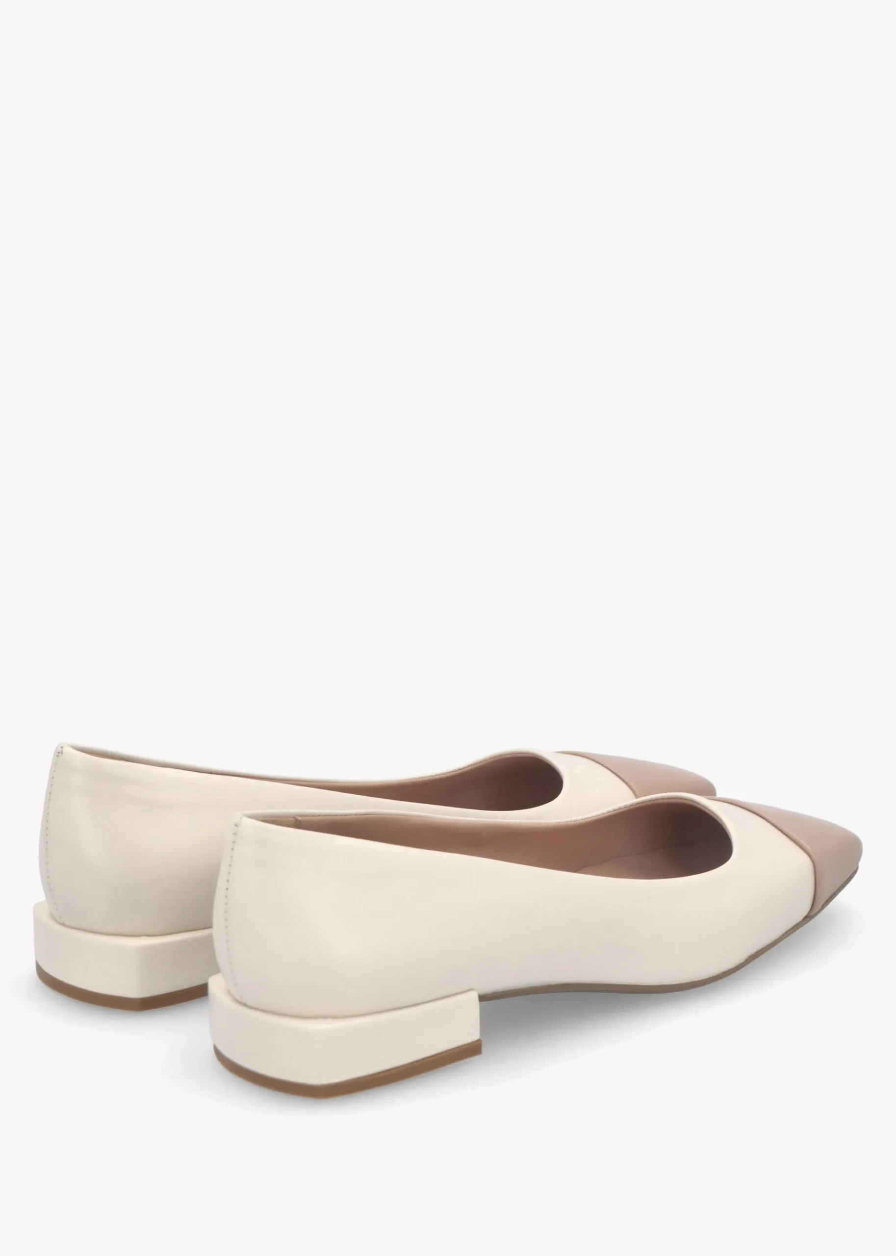 Saria Cream Leather Toe Cap Pumps