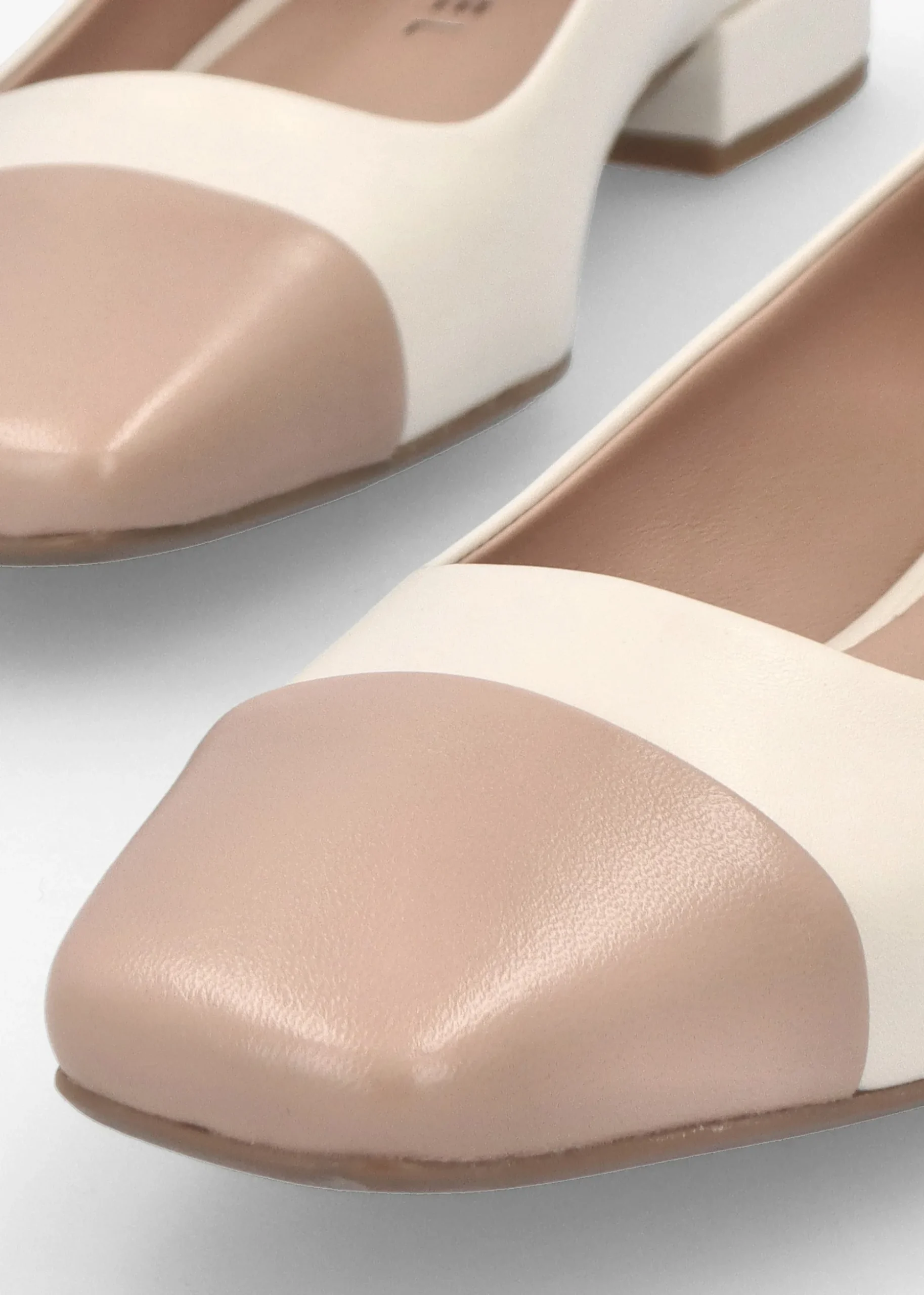 Saria Cream Leather Toe Cap Pumps