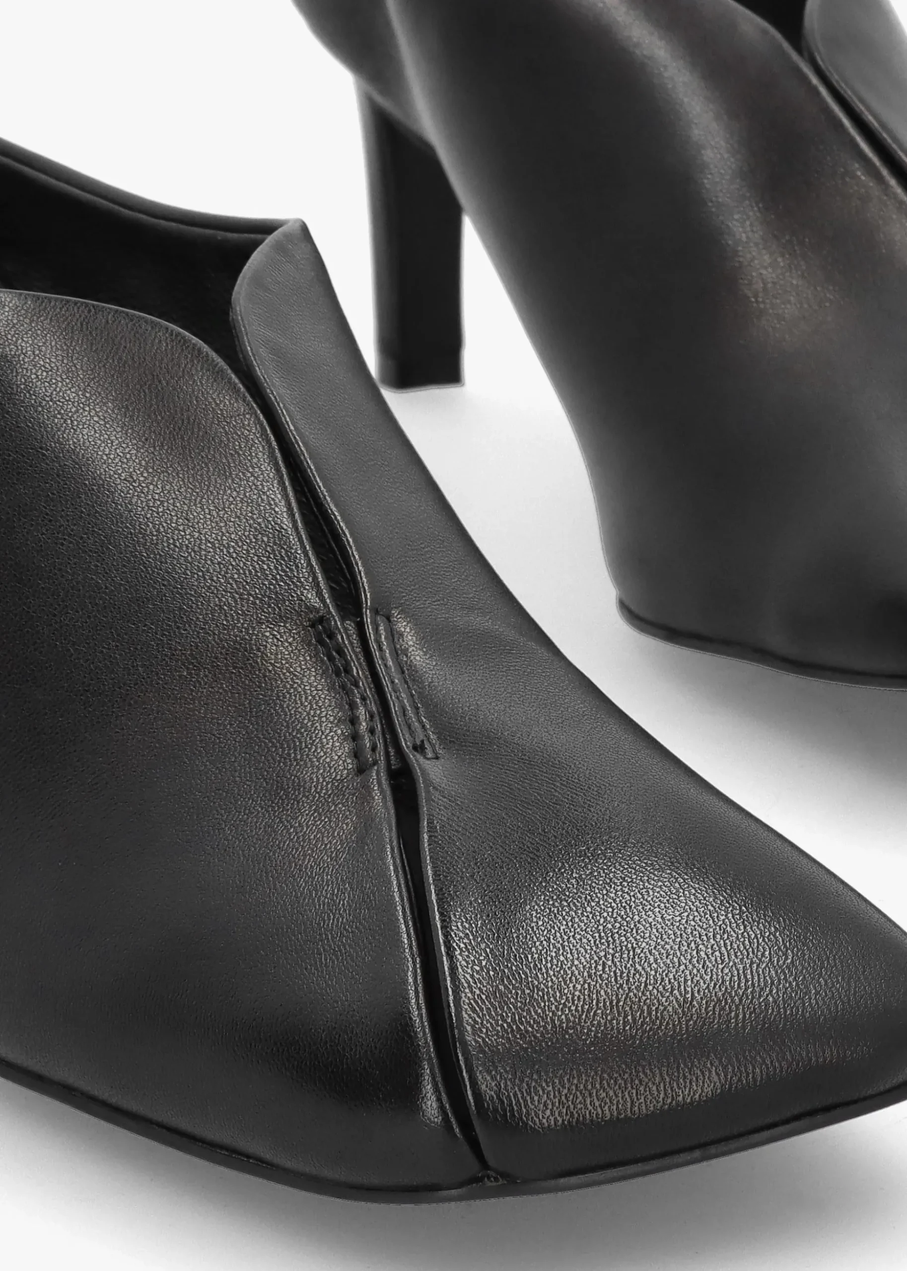 Squad Black Leather Square Toe Heeled Mules