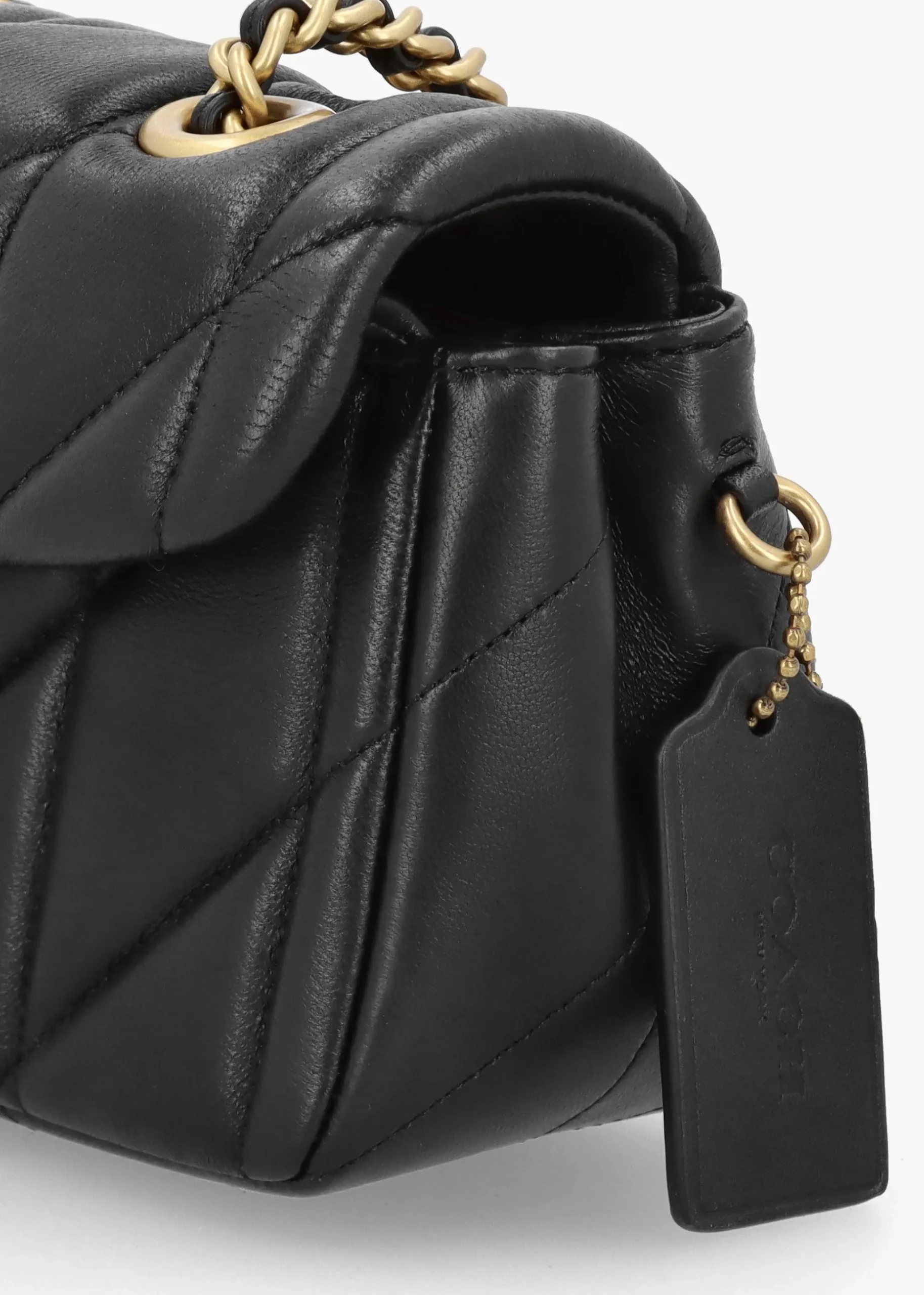 Tabby 20 Quilted Black Leather Shoulder Bag