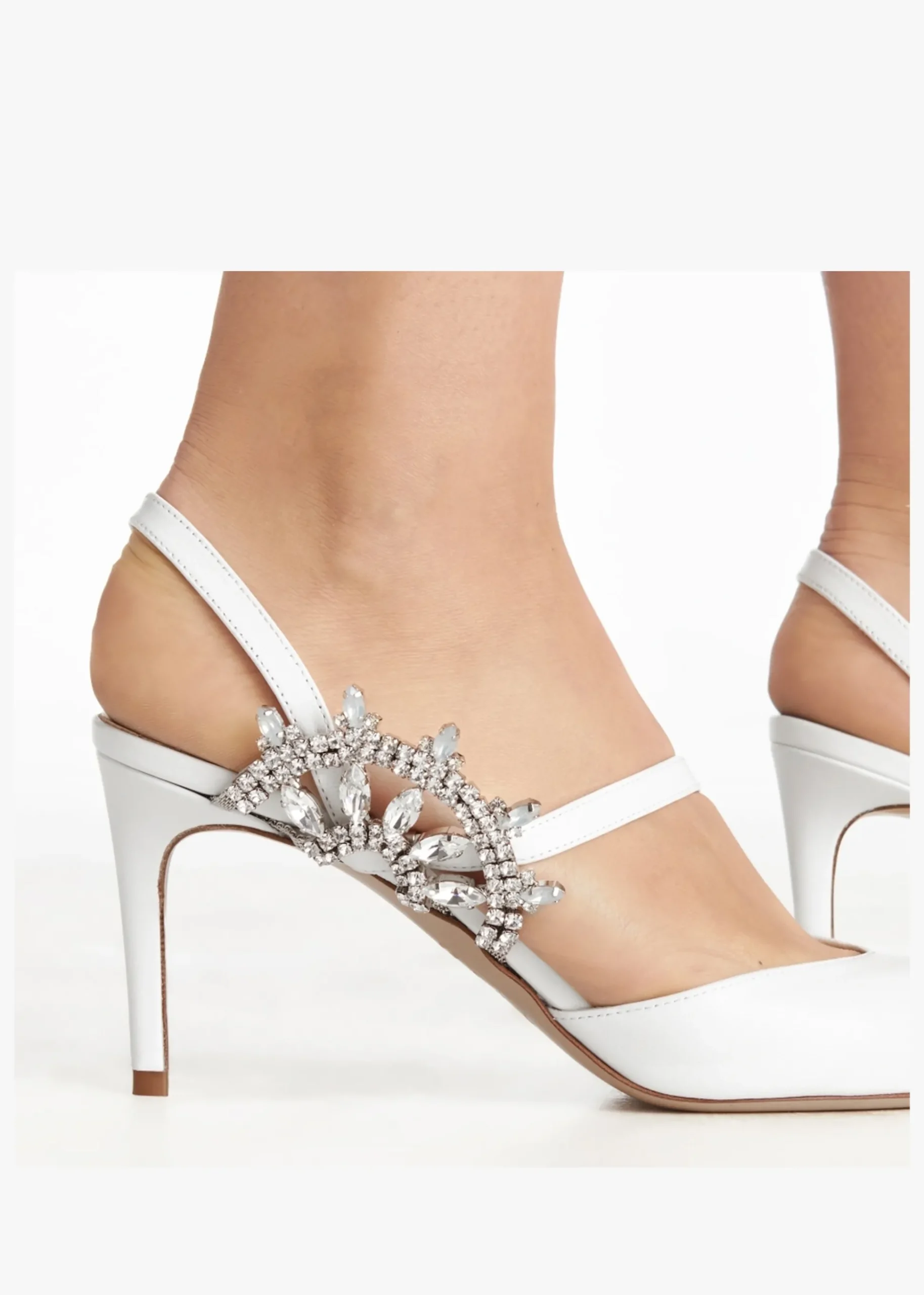 Tidy White Leather Jewelled Heel Pumps