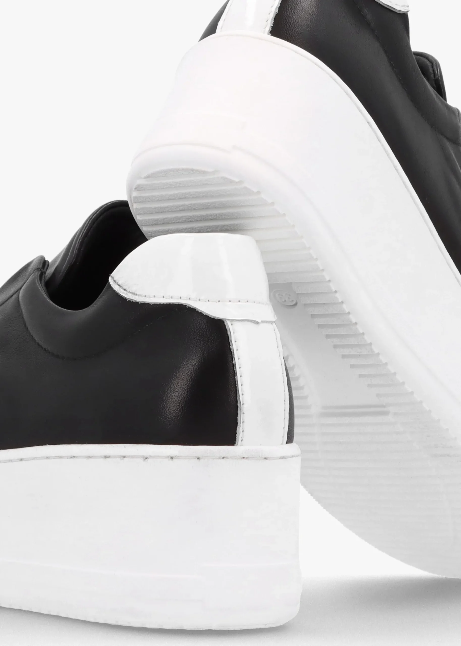 Tred Black Smooth Leather Laceless Flatform Trainers