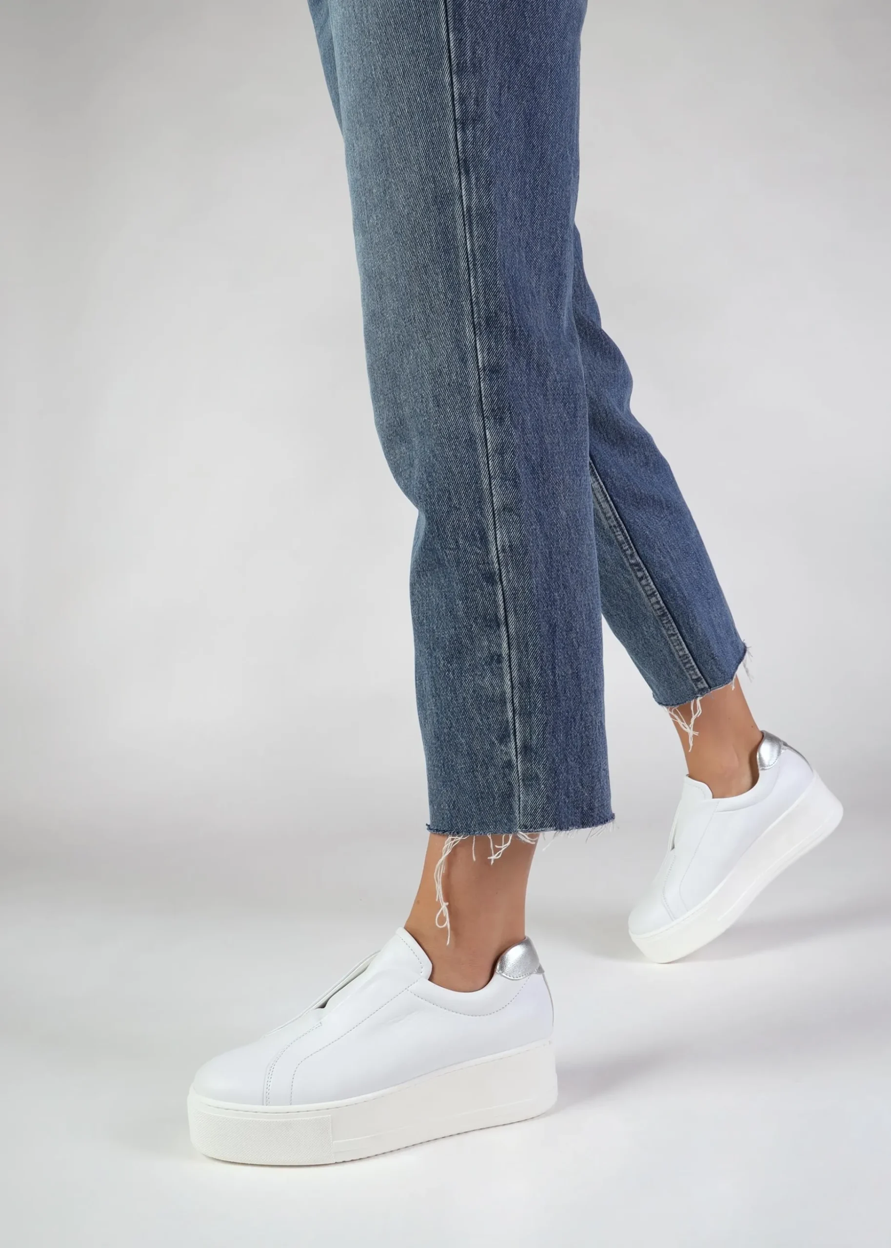 Tred White Leather Laceless Flatform Trainers