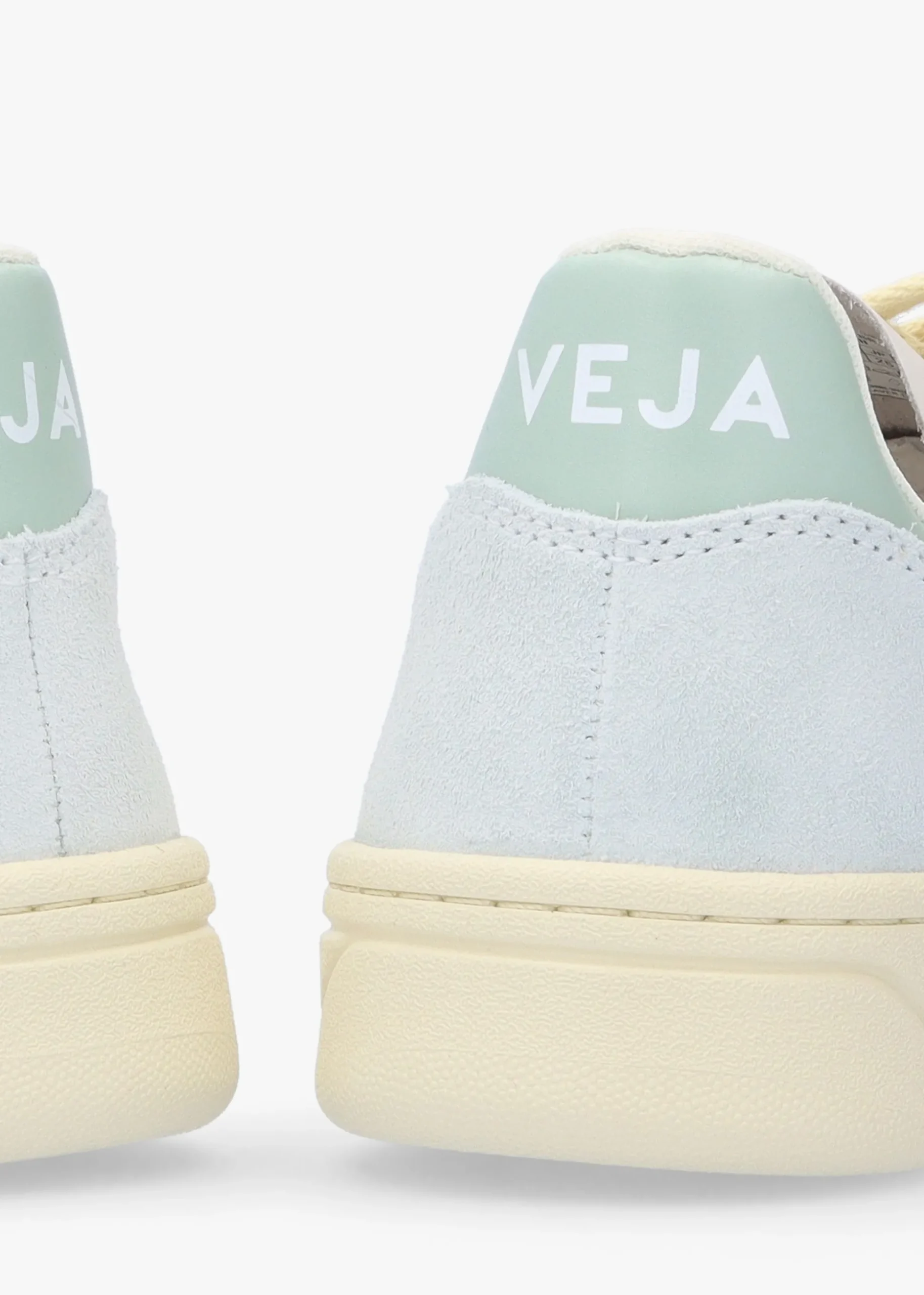 V-10 Leather Gravel Parme Menthol Trainers