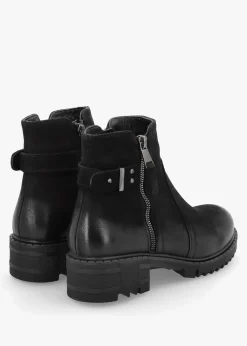 Voluptas Black Leather Ankle Boots