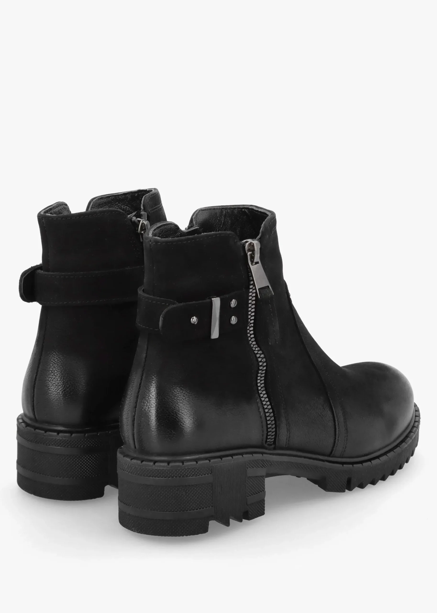 Voluptas Black Leather Ankle Boots