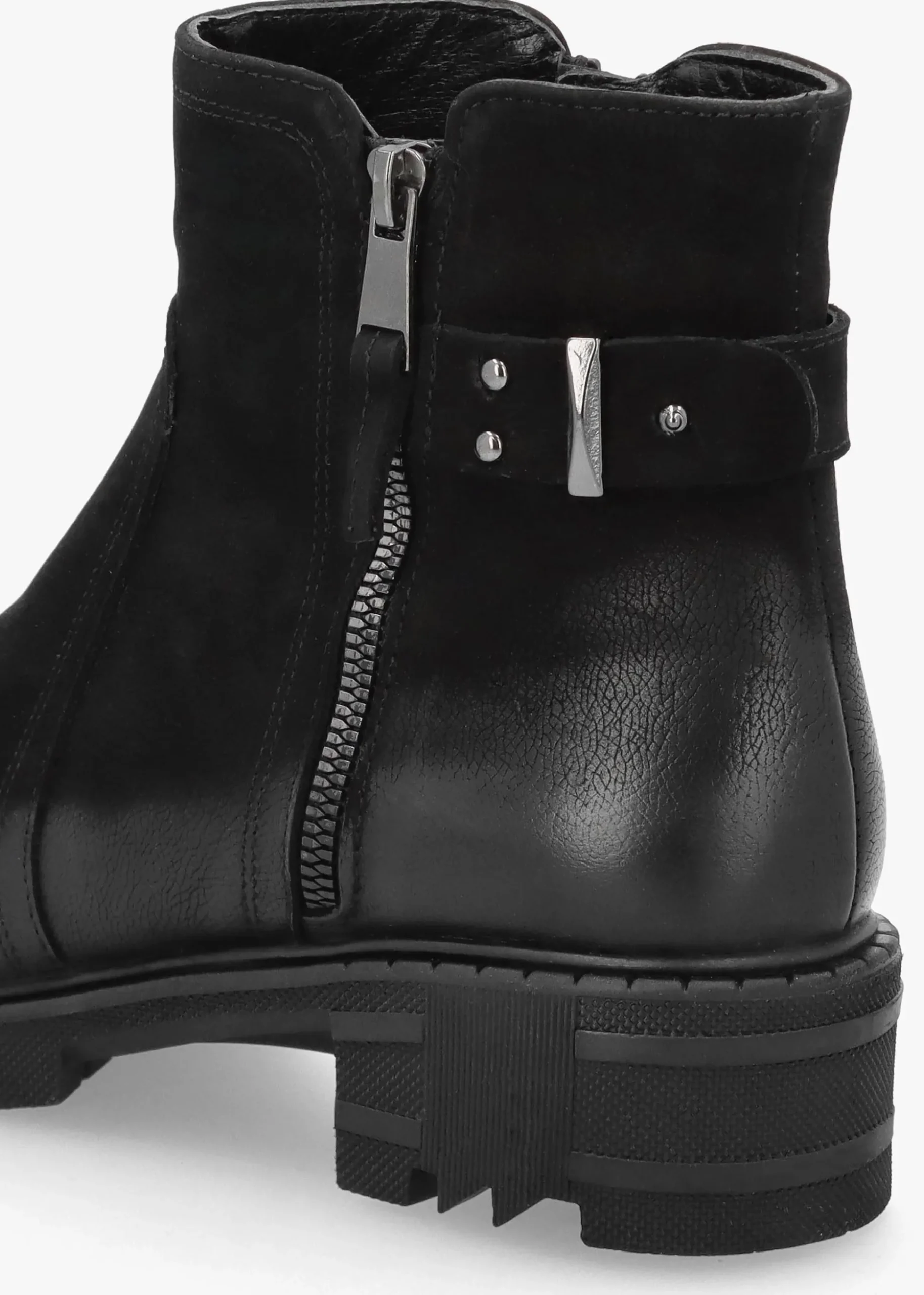 Voluptas Black Leather Ankle Boots