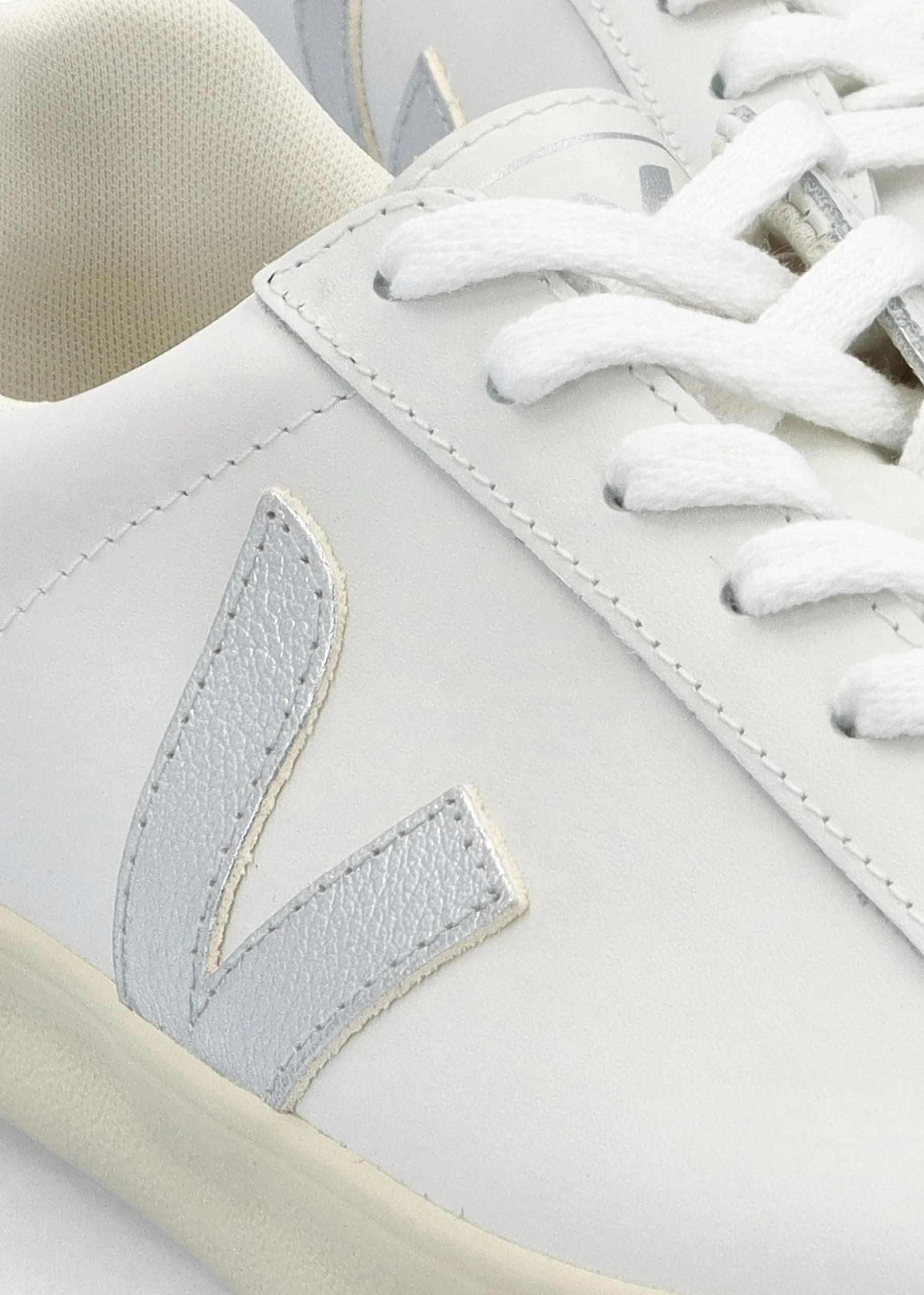 Women's Esplar Logo Extra White Silver Leather Trainers
