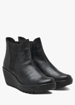 Woss Black Leather Wedge Ankle Boots
